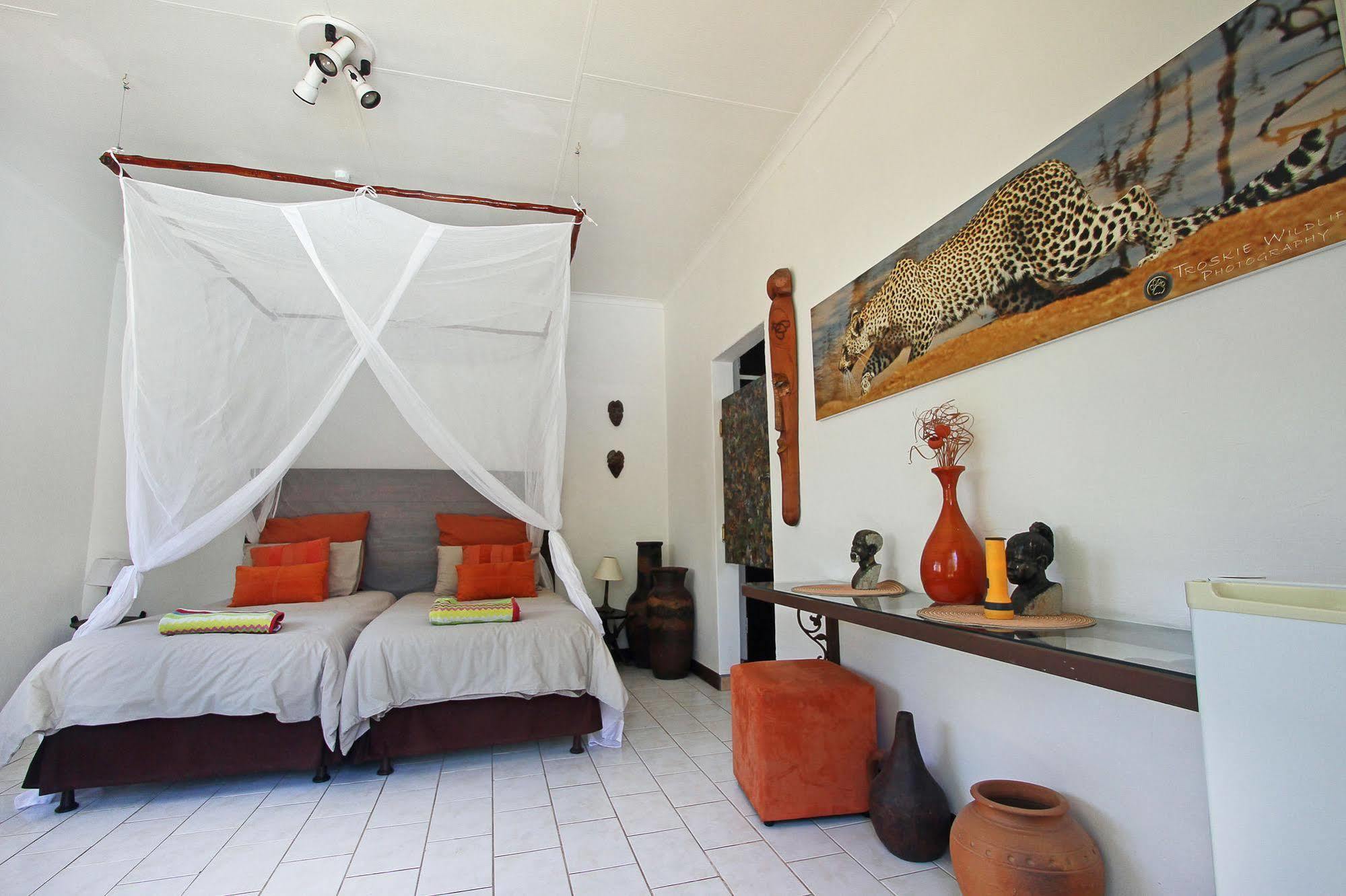 Normann Safari Bush Lodge Phalaborwa Exteriér fotografie