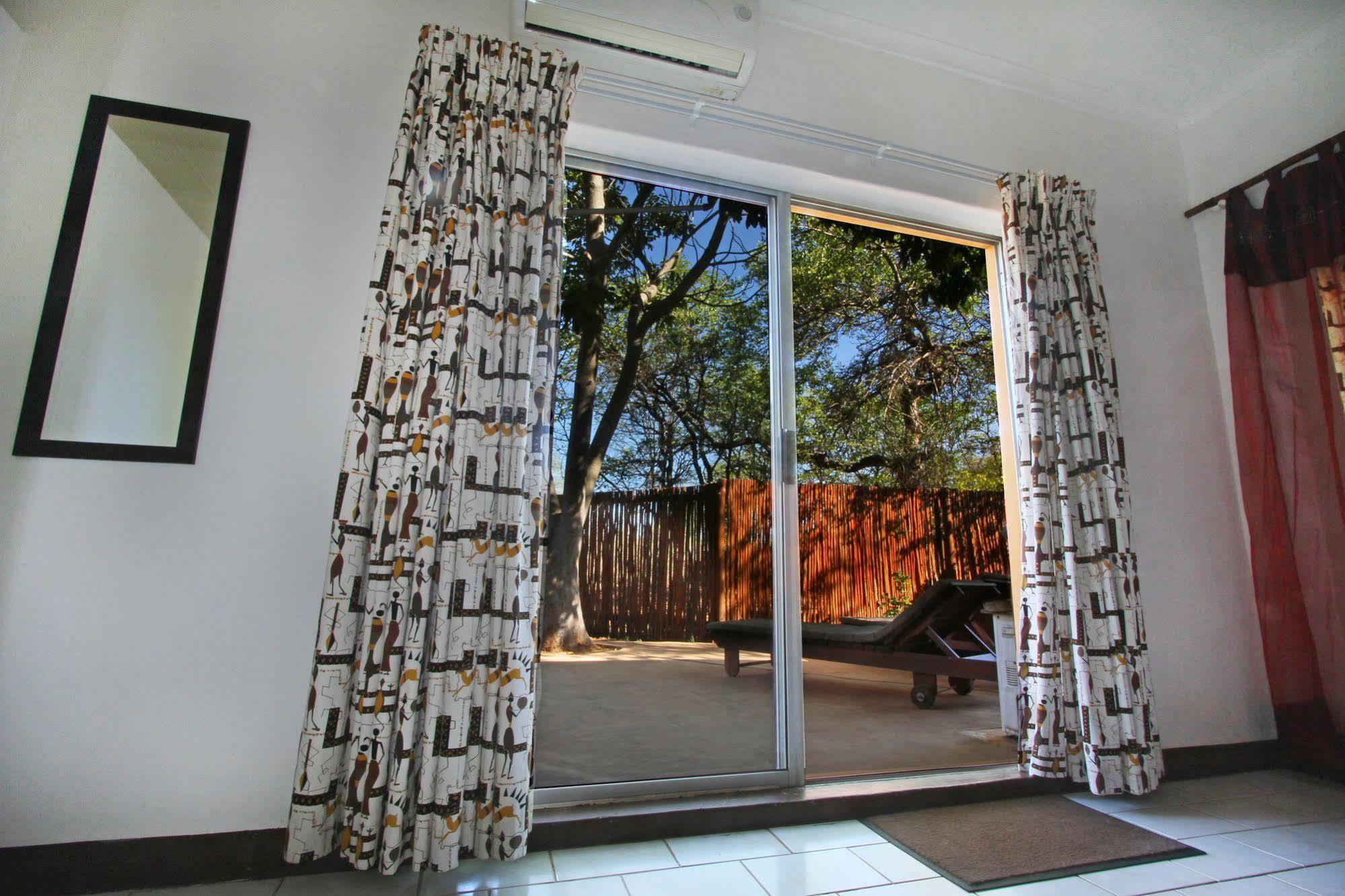 Normann Safari Bush Lodge Phalaborwa Exteriér fotografie